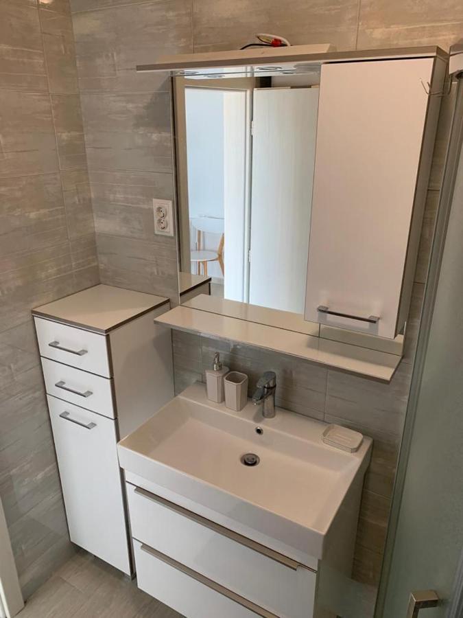 Tara'S Apartman Supetar Kültér fotó