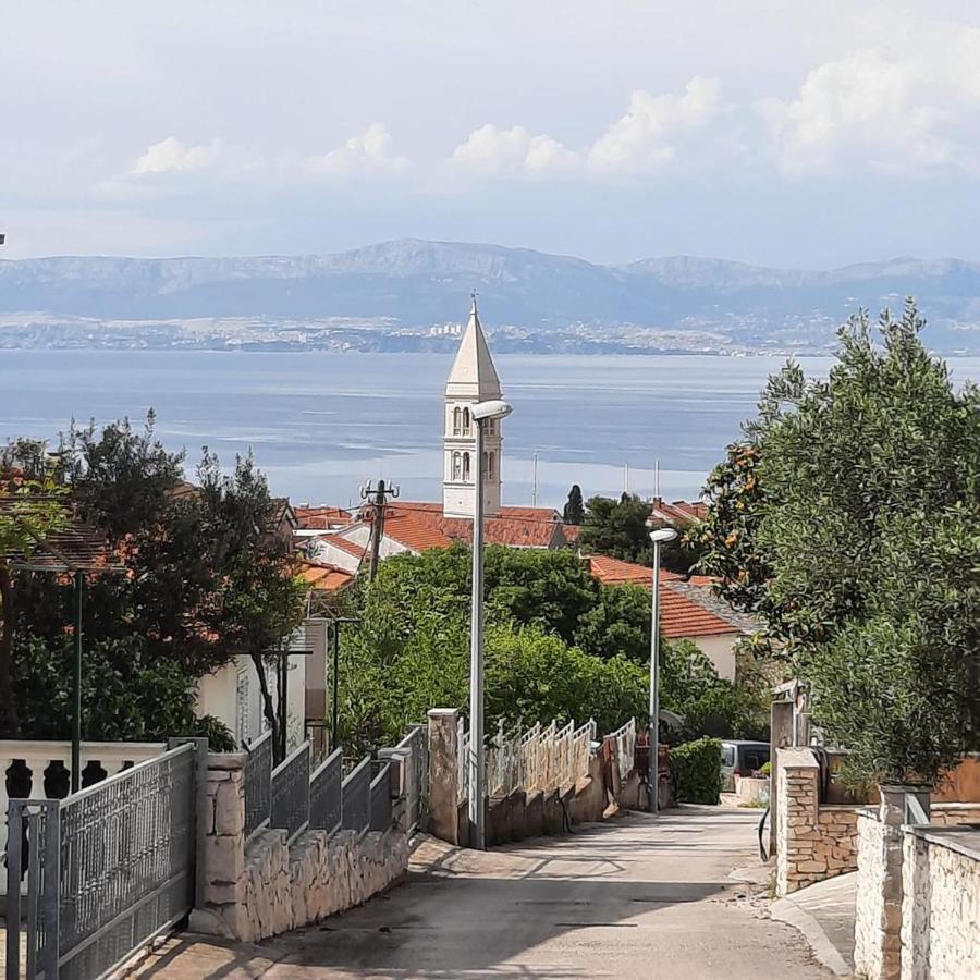 Tara'S Apartman Supetar Kültér fotó